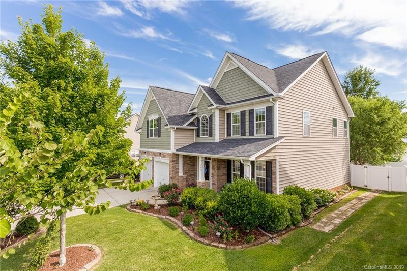 680 Hicklin Dr, Rock Hill, SC 29732