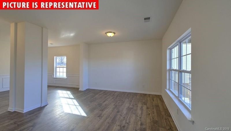 1605 Savory Ln, Charlotte, NC 28216