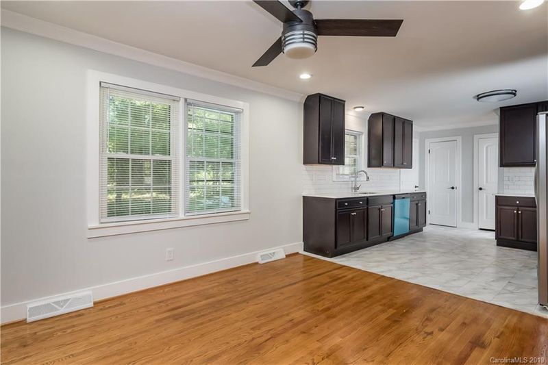 6616 Lynfield Dr, Charlotte, NC 28212