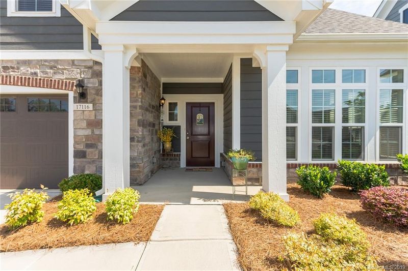17116 Courtside Landing Dr, Cornelius, NC 28031