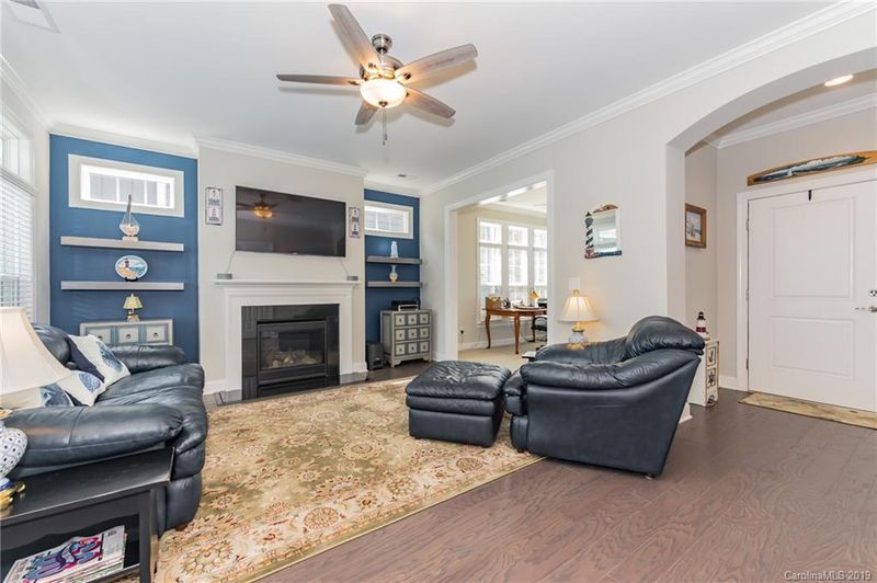 17116 Courtside Landing Dr, Cornelius, NC 28031