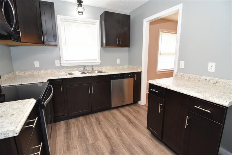 3540 36th Street Pl NE #6, Hickory, NC 28601