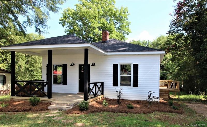 106 Flat Rock St, Clover, SC 29710