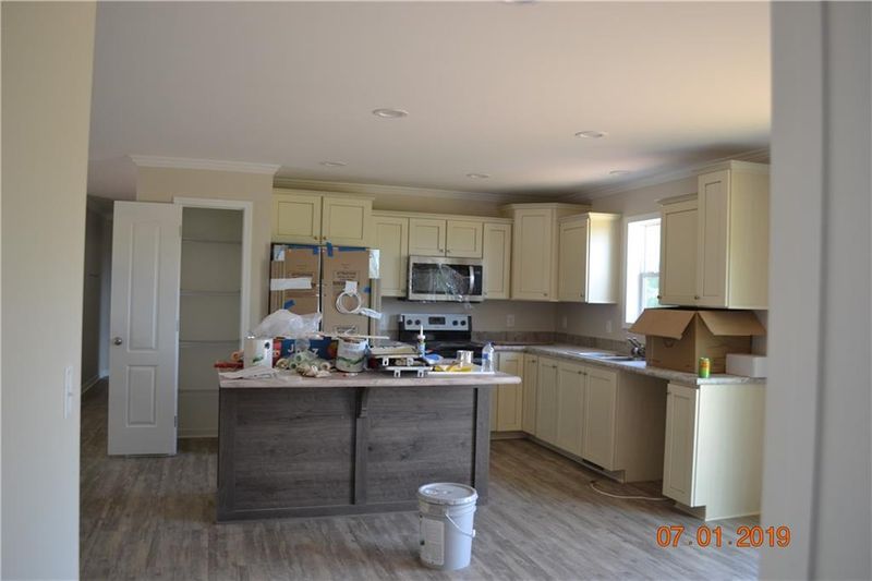 612 Rowe Dr, Newton, NC 28658