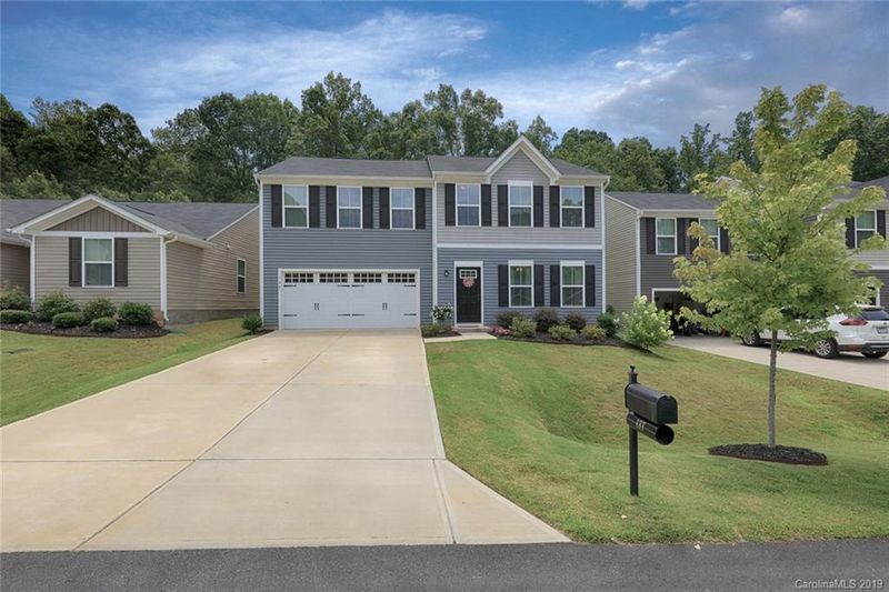 137 Aberdeen Dr, Troutman, NC 28166