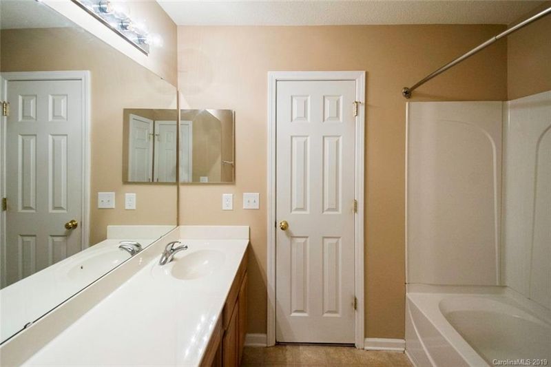 1517 Maypine Commons Way, Rock Hill, SC 29732