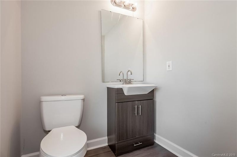 2656 Reid Park Ln, Charlotte, NC 28208
