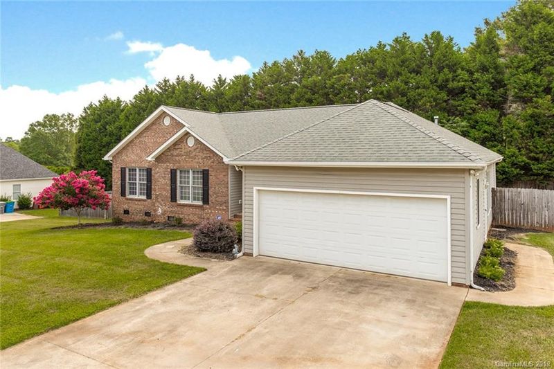 2310 Shannon Dr, Belmont, NC 28012