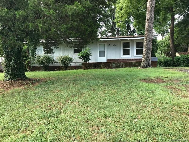 5643 Coulee Pl, Charlotte, NC 28217