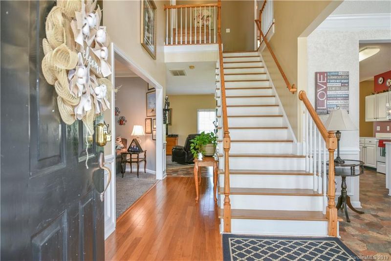 2604 Lamplighter Dr, Kannapolis, NC 28081