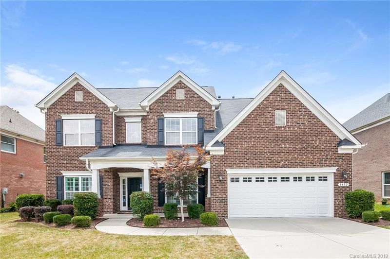 8452 Fairgreen Ave, Waxhaw, NC 28173
