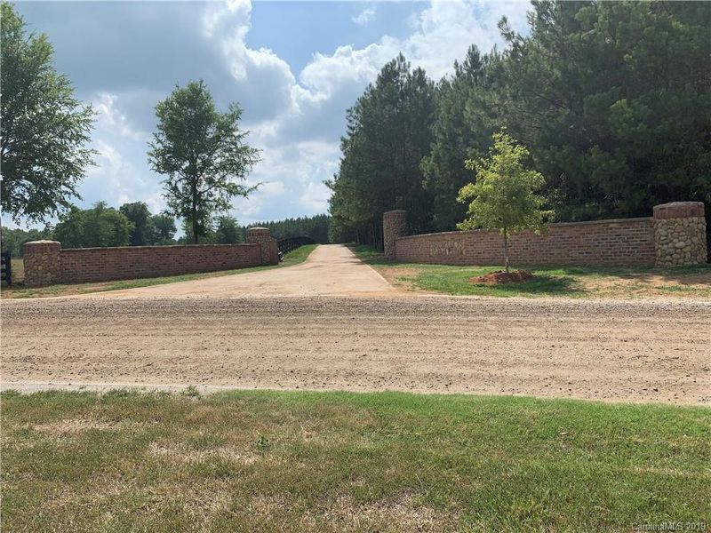 777 Garvin Rd, Mcconnells, SC 29726