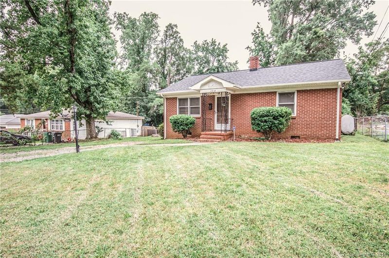 1618 Purser Dr, Charlotte, NC 28215