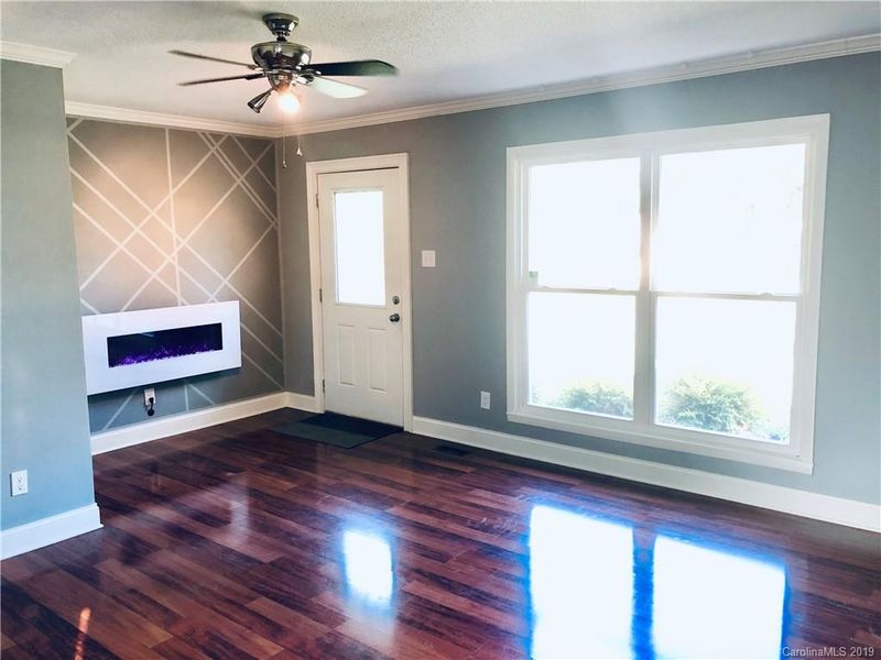 404 King John Cir, Gastonia, NC 28056