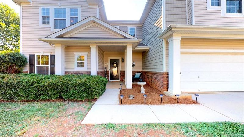 9524 Durness Dr, Charlotte, NC 28278