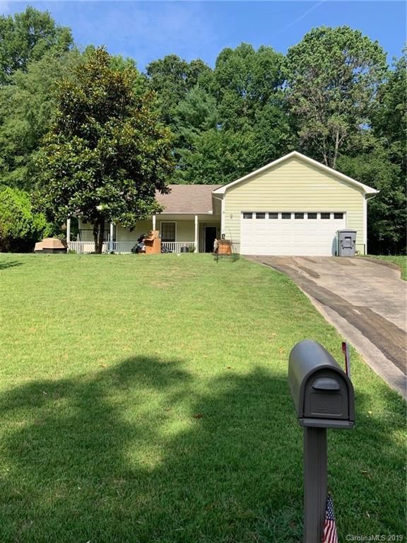 9516 Rainbow Forest Dr, Charlotte, NC 28277