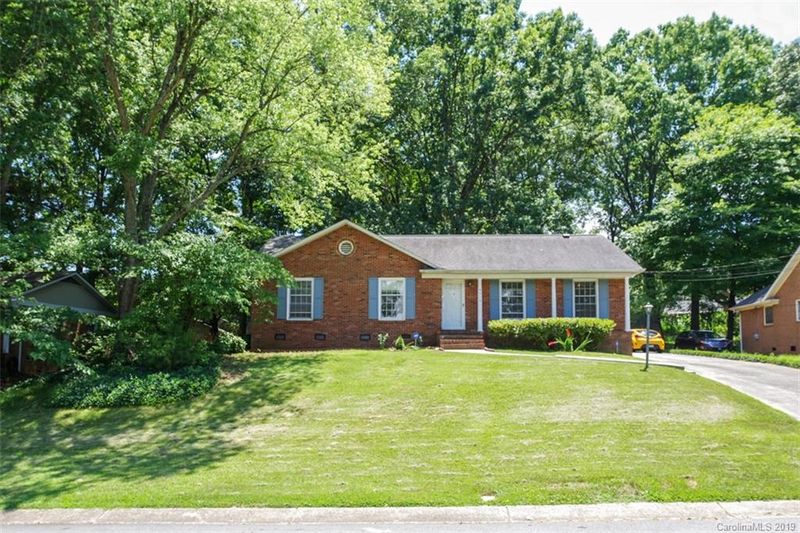 6316 Springfield Dr, Charlotte, NC 28212
