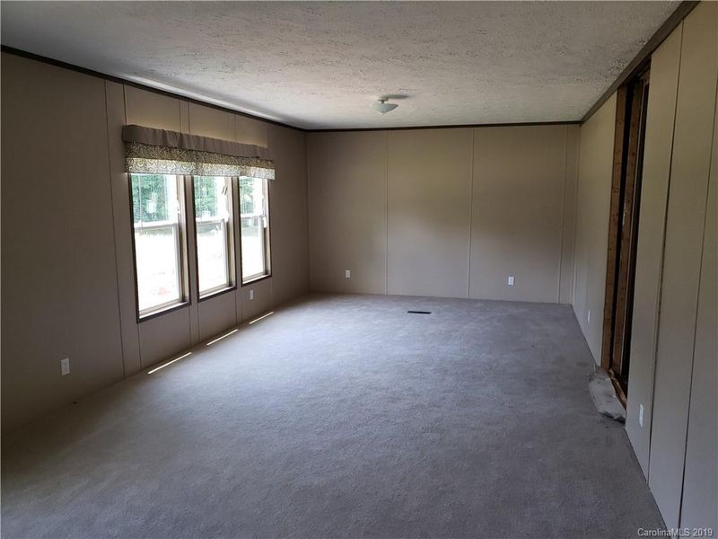 5324 Startown Rd, Newton, NC 28658