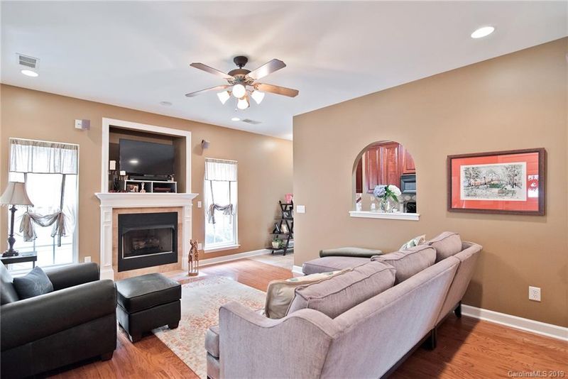 13120 Meadowmere Rd, Huntersville, NC 28078