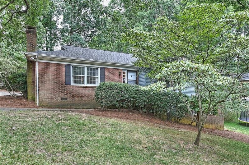 4244 Tottenham Rd, Charlotte, NC 28226