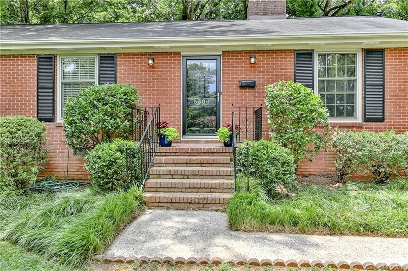 5600 Wedgewood Dr, Charlotte, NC 28210