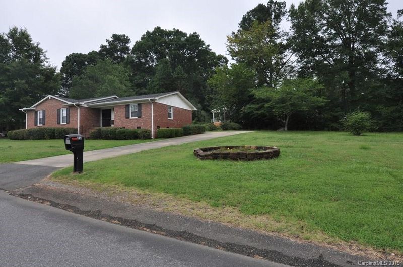 551 Sherwood Cir, Chester, SC 29706