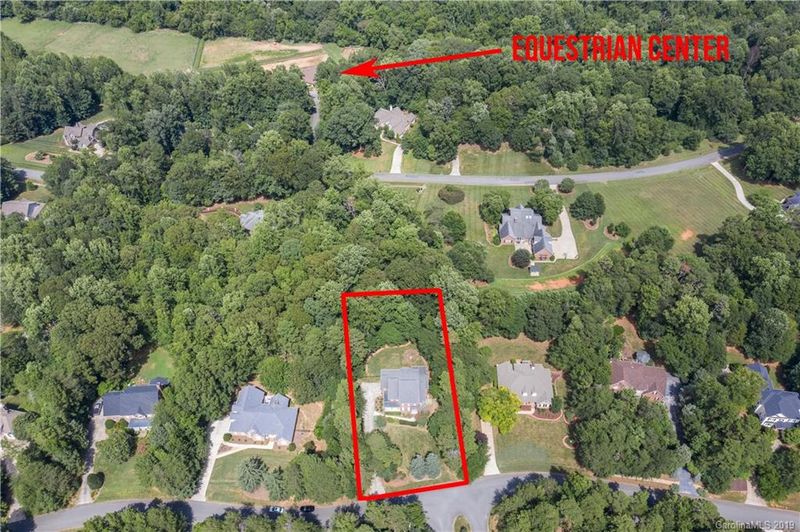 19800 Callaway Hills Ln, Davidson, NC 28036