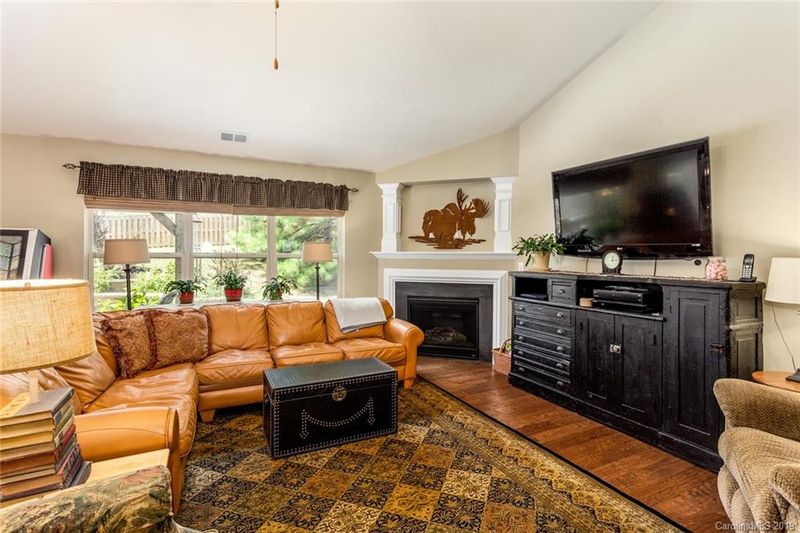 449 Augustus Ln, Mount Holly, NC 28120