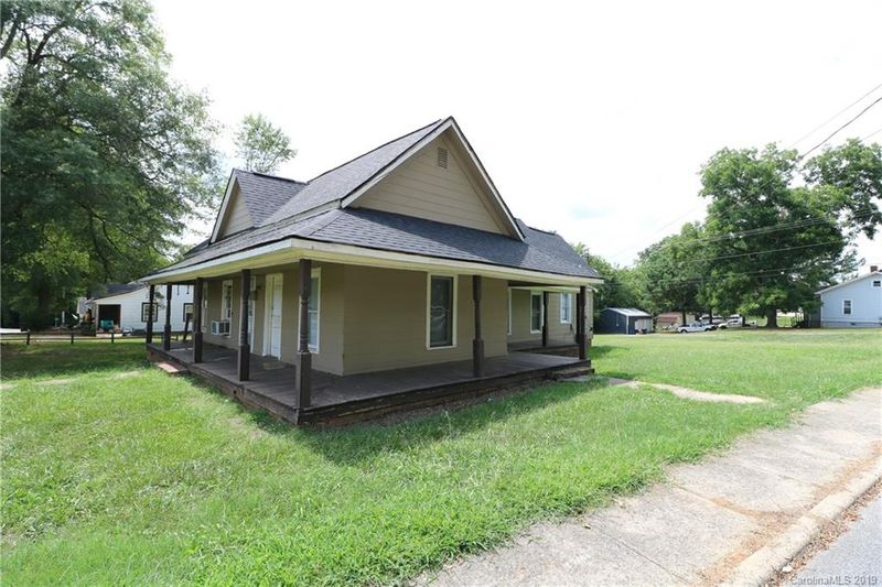 401 C St, Cherryville, NC 28021