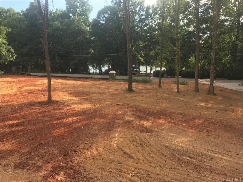 354 Sundown Rd, Mooresville, NC 28117