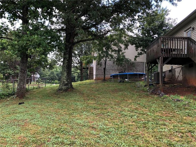 1210 39th St SW, Hickory, NC 28602