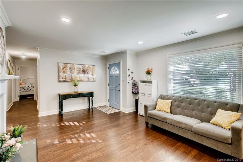 837 Cooper Dr, Charlotte, NC 28210