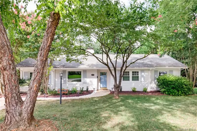 837 Cooper Dr, Charlotte, NC 28210