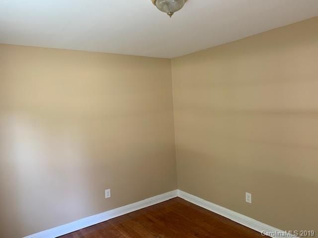 2334 Ashley Rd, Charlotte, NC 28208