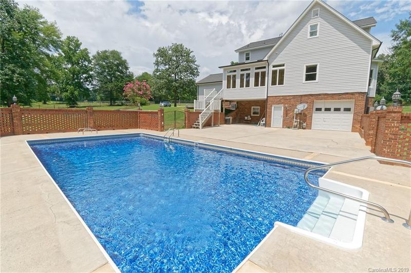 1490 Riverview Rd, Lincolnton, NC 28092