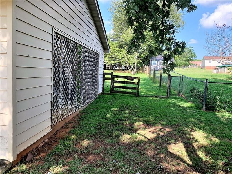 2164 Chatham St, Newton, NC 28658