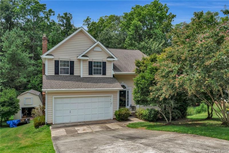 14737 Sapphire Ln, Pineville, NC 28134