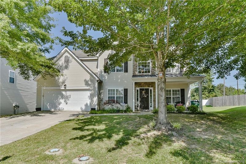 5913 Parkstone Dr #51, Matthews, NC 28104