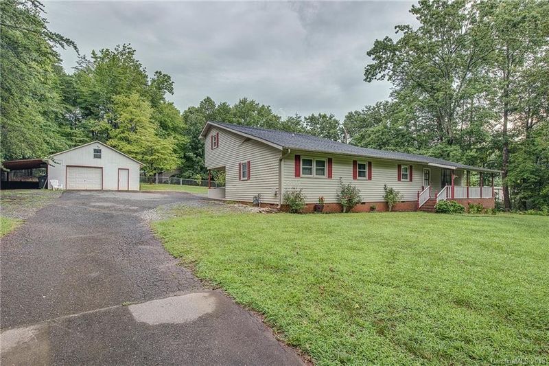 1017 Jackson St, Kings Mountain, NC 28086