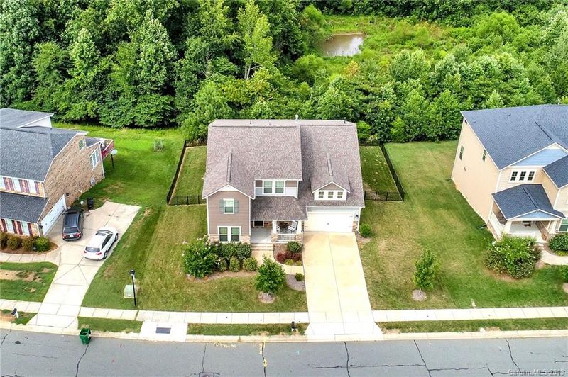 16726 Silversword Dr, Charlotte, NC 28213