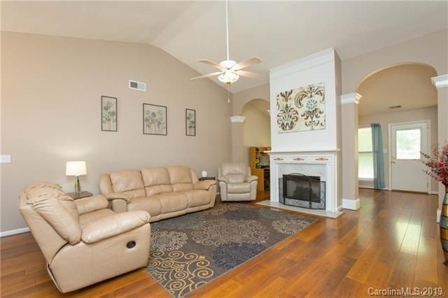 12021 Fox Glen Rd, Charlotte, NC 28269
