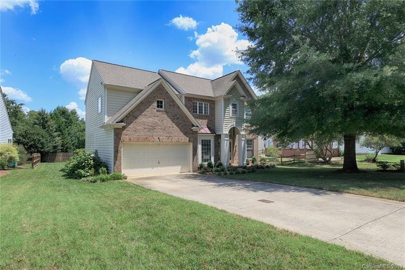 252 Glencoe Ln, Mooresville, NC 28117