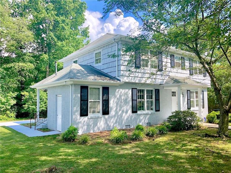 6401 Idlebrook Dr, Charlotte, NC 28212
