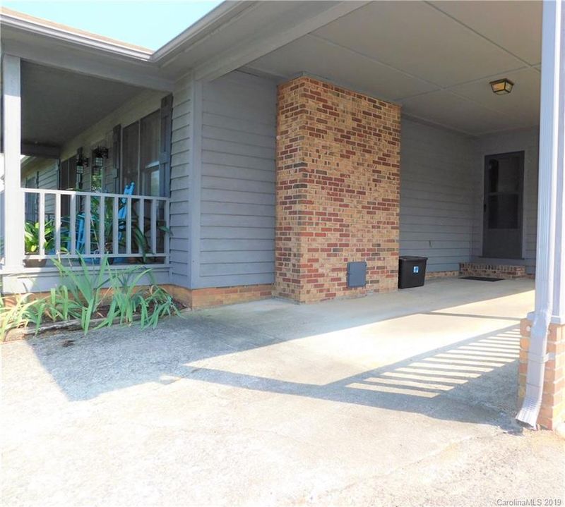 630 Carson Rd, Gastonia, NC 28052