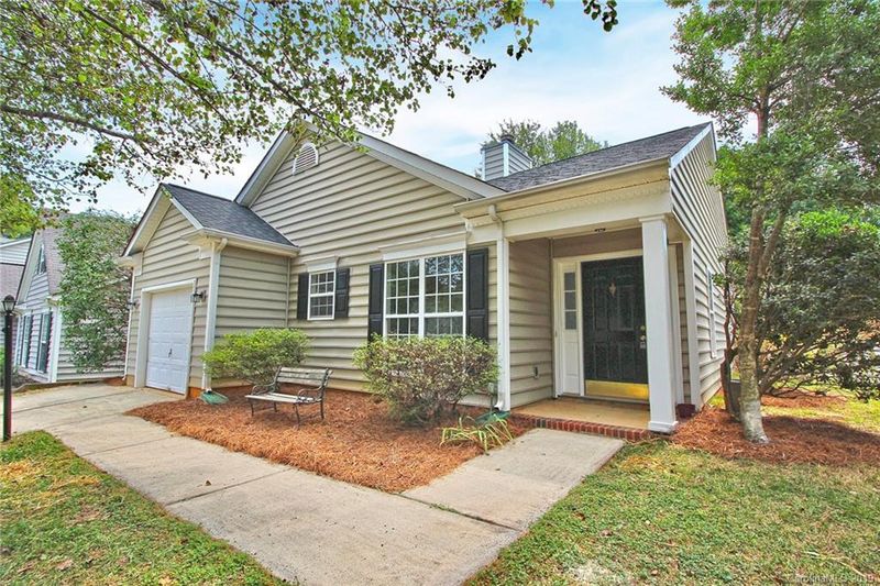 12008 Gemstone Ct, Charlotte, NC 28269