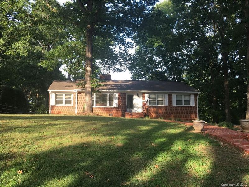 205 Oak Dr, Cramerton, NC 28012