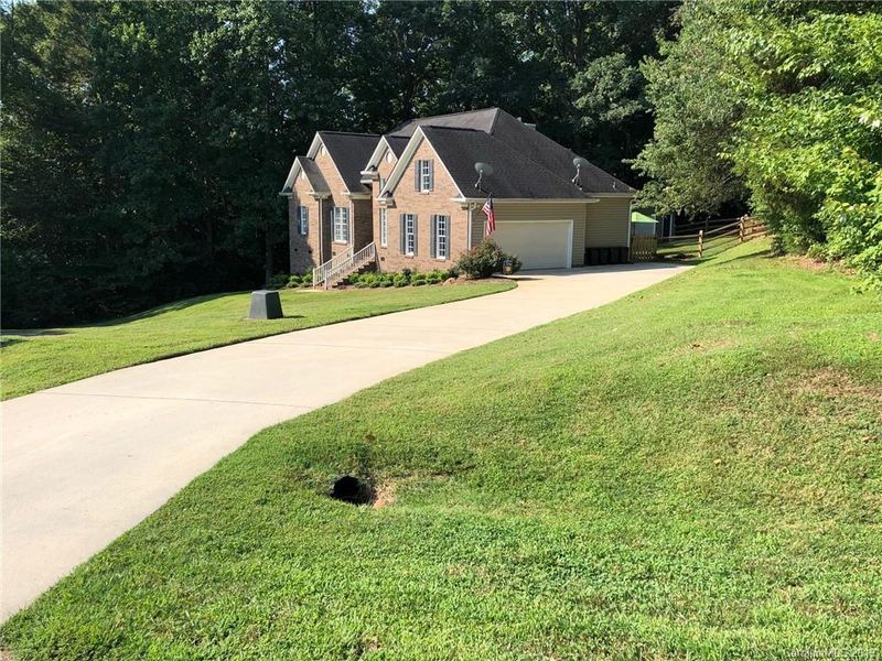 114 Stevens Dr, Stanley, NC 28164