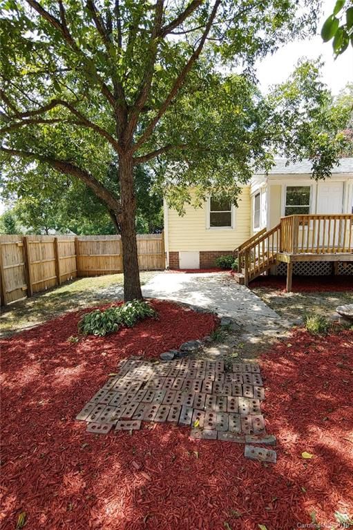 709 S Madison St, Lincolnton, NC 28092