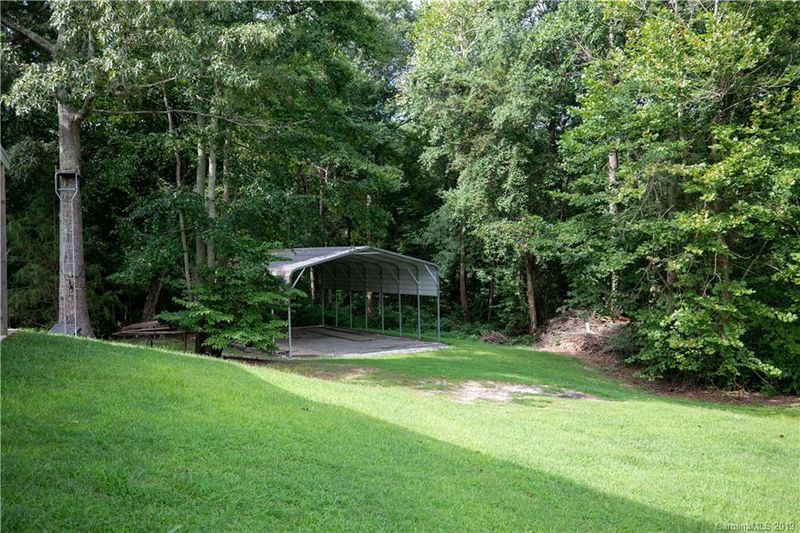 1127 Bate Harvey Rd, Clover, SC 29710