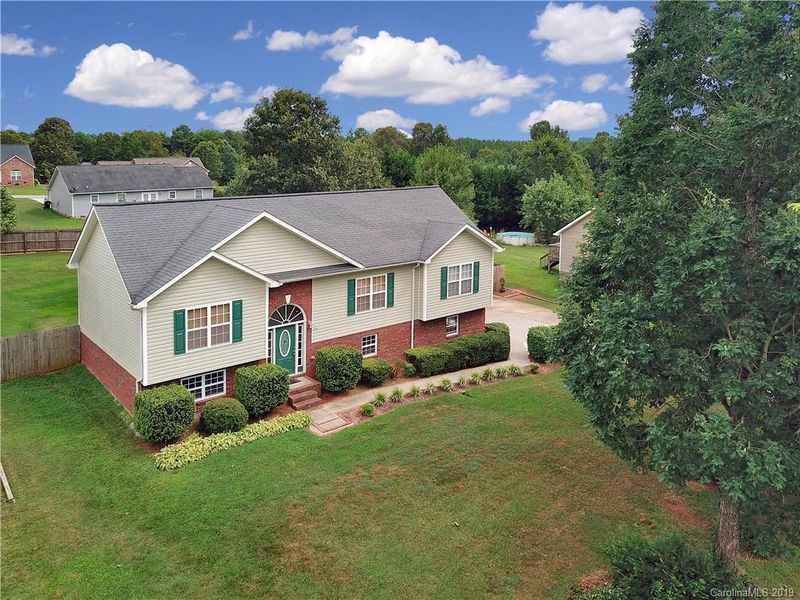 2261 Burris Rd, Conover, NC 28613